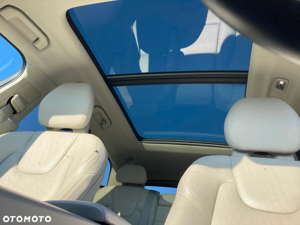 Volvo XC 60 T6 AWD Geartronic Momentum - 1