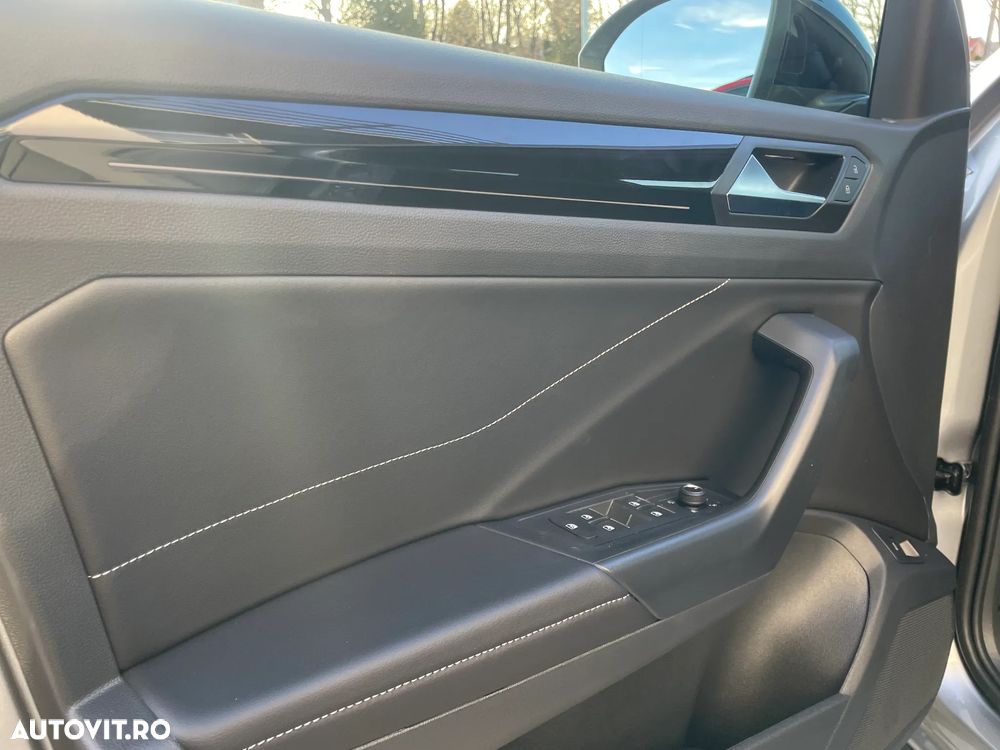 Volkswagen T-Roc 1.5 TSI DSG Style - 10