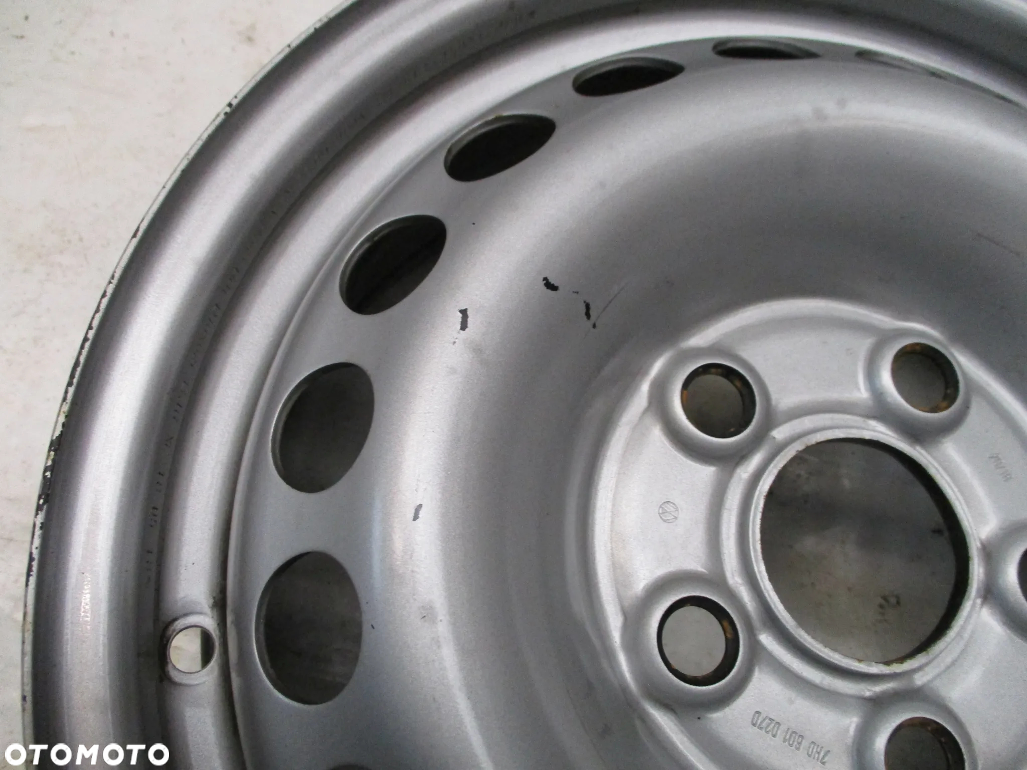 FELGI STALOWE  16 VW T5 T6 ET51 - 9