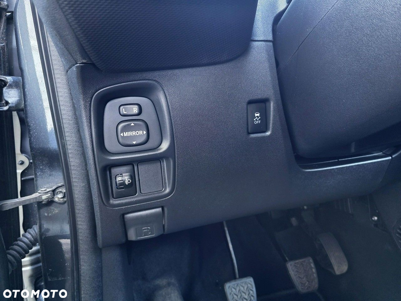 Citroën C1 AIRSCAPE VTi 72 S&S SHINE - 24
