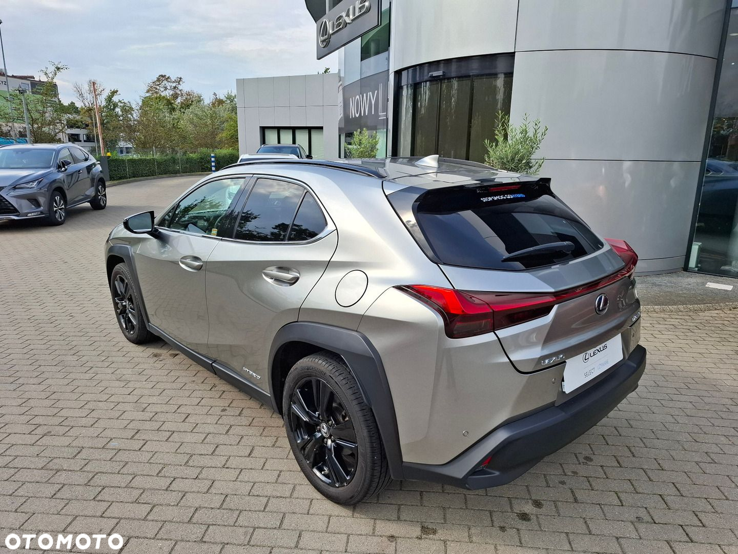 Lexus UX - 3