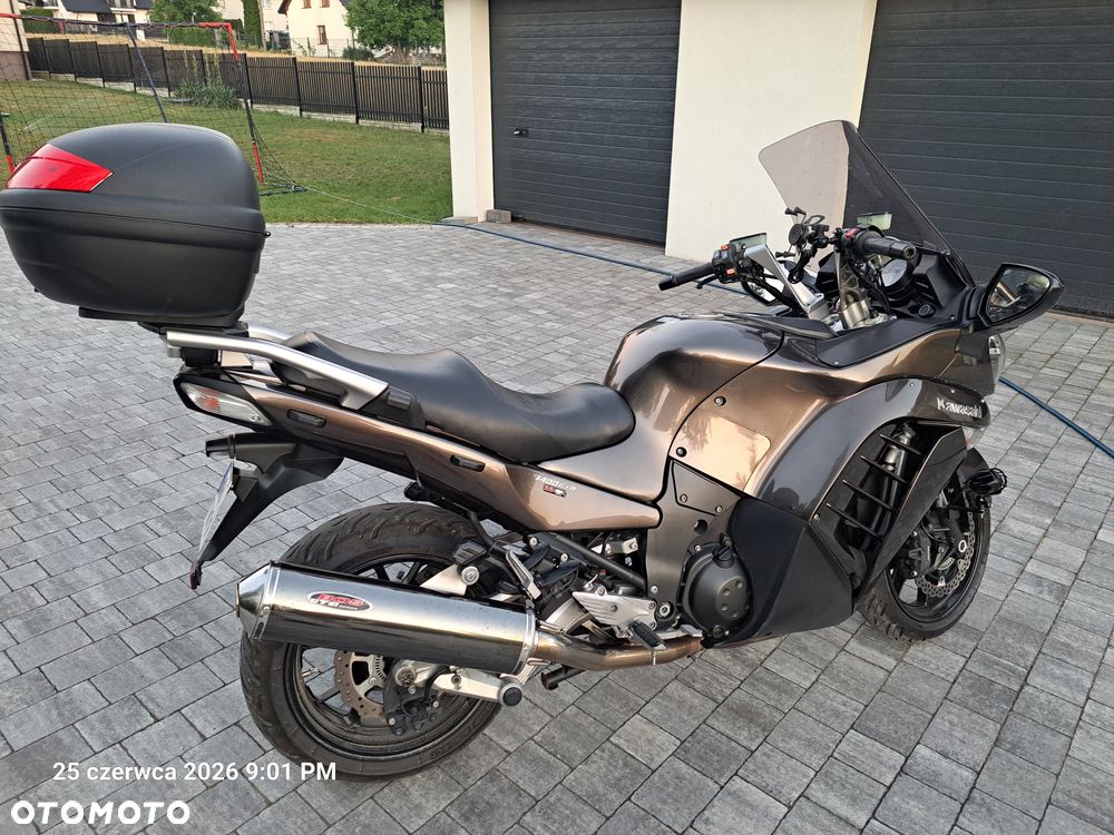 Kawasaki GTR - 11