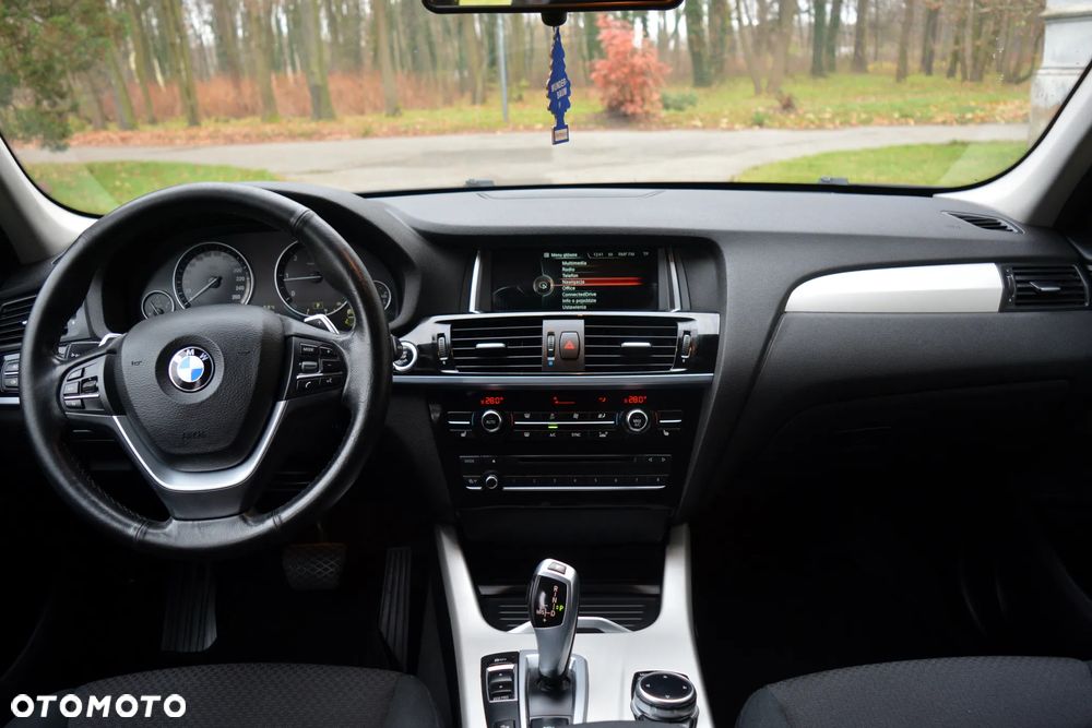 BMW X3 xDrive20d Advantage - 8