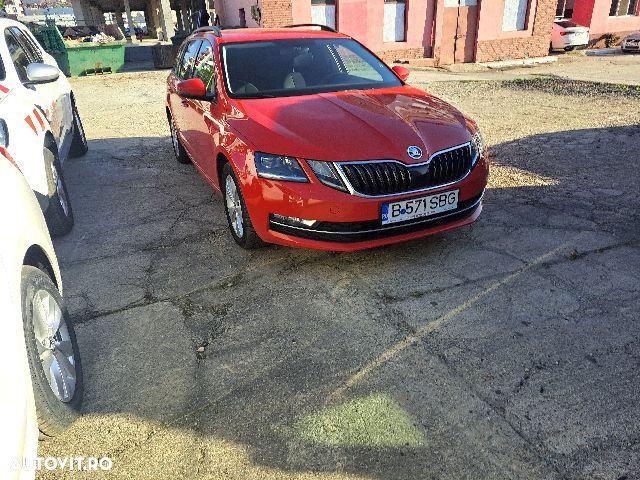 Skoda Octavia 2.0 TDI DSG Ambition - 2