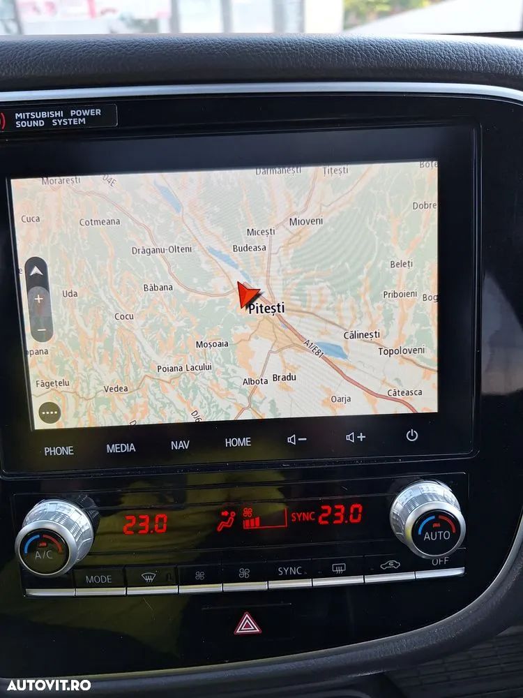 Mitsubishi Outlander PHEV 2.4 L 4X4 Instyle+ - 18