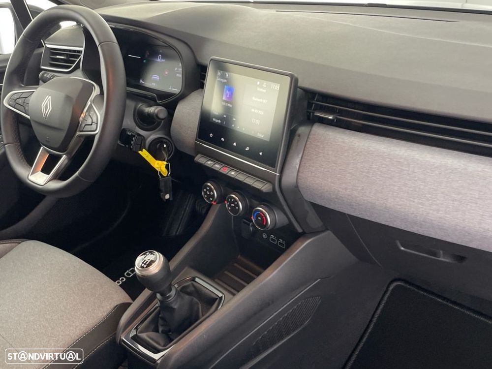 Renault Clio 1.0 TCe Evolution Bi-Fuel - 23