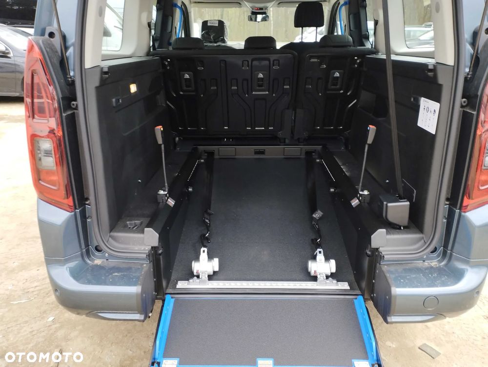 Toyota Proace City Verso Long 1.5 D-4D Business - 8