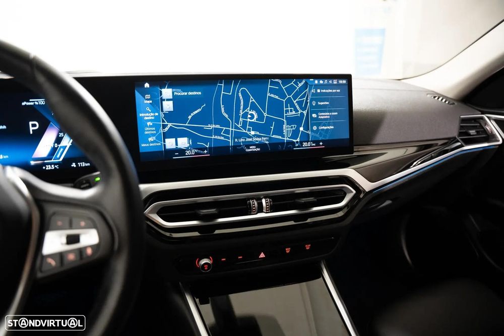 BMW i4 eDrive40 - 18