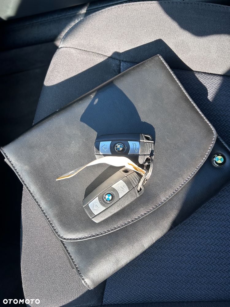 BMW Seria 3 318i Edition Exclusive - 18