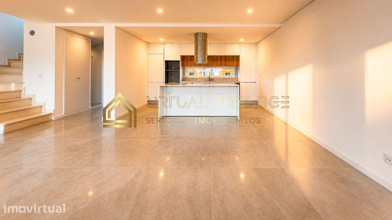 Moradia T4+1 nova de gaveto com piscina e garagem em Palhais + cave... - Grande imagem: 5/34