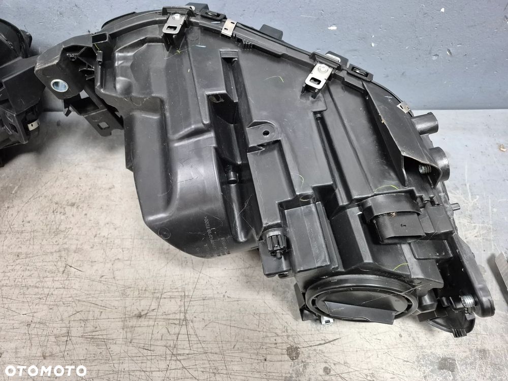 Lampy Przód Komplet Mercedes GLE W166 Zamiennik - 7