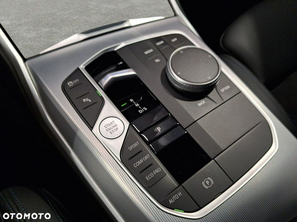 BMW Seria 3 - 34