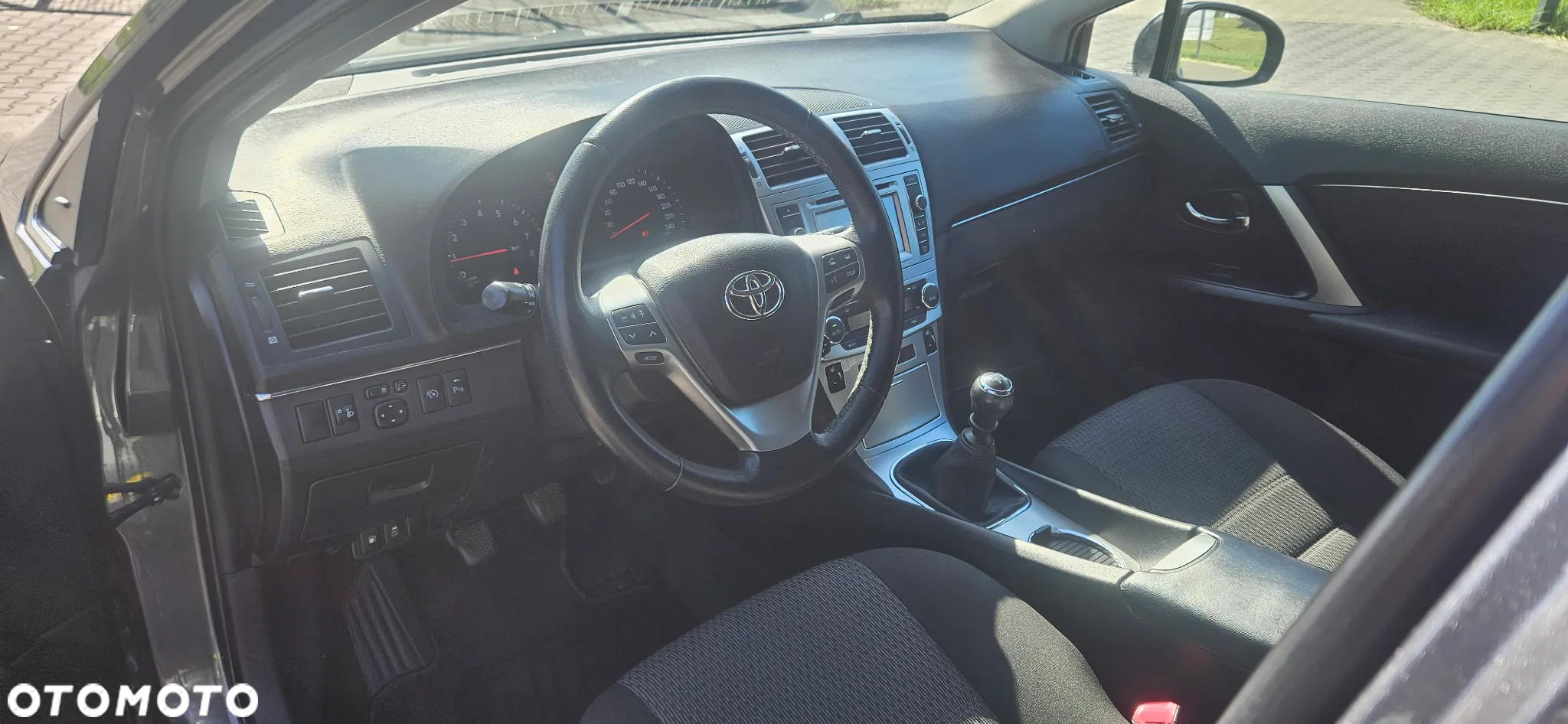 Toyota Avensis Combi 1.8 Edition - 7