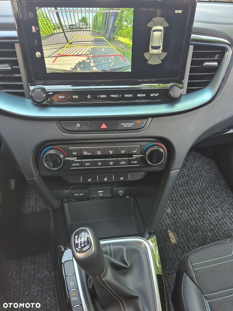Kia Ceed - 14