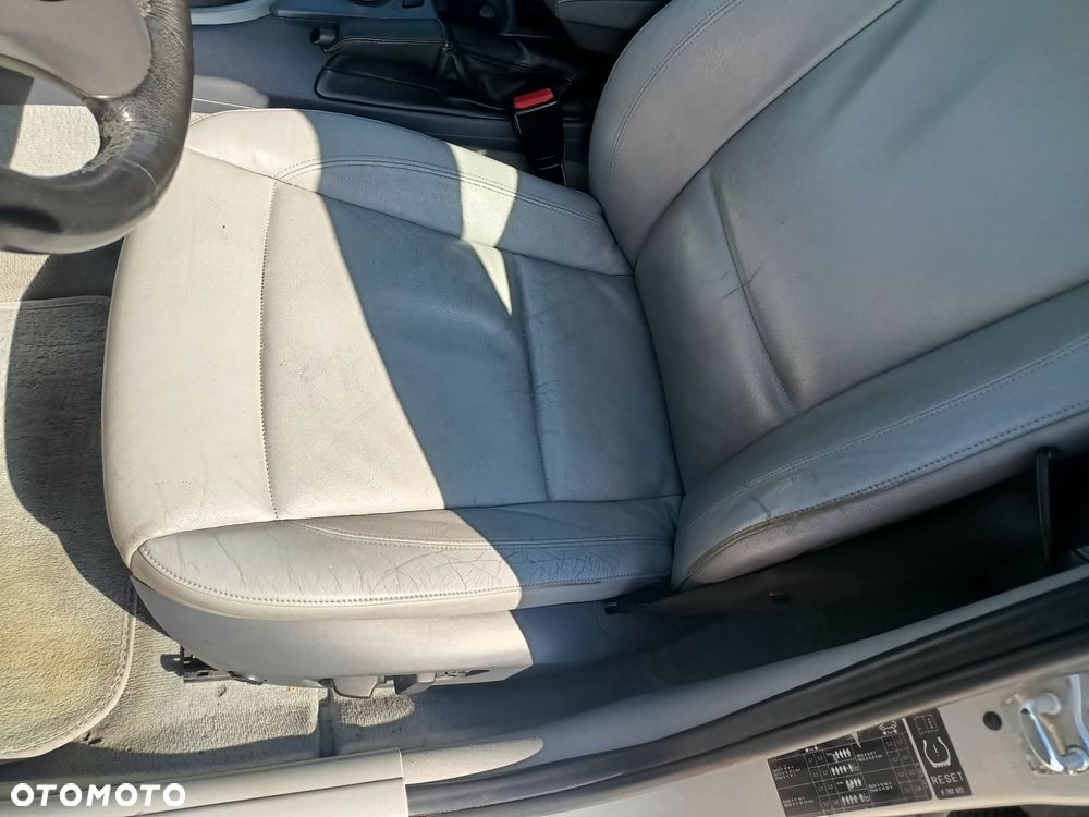 BMW Seria 1 120d - 12