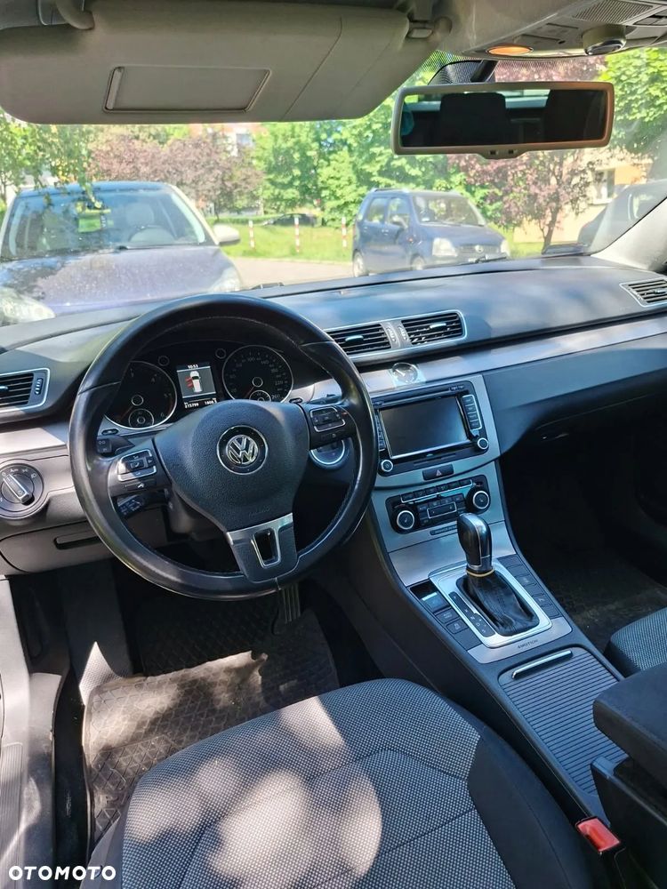 Volkswagen Passat 2.0 TDI 4Mot Highline DSG - 9