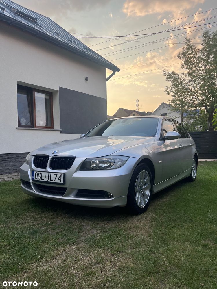 BMW Seria 3 318d - 1
