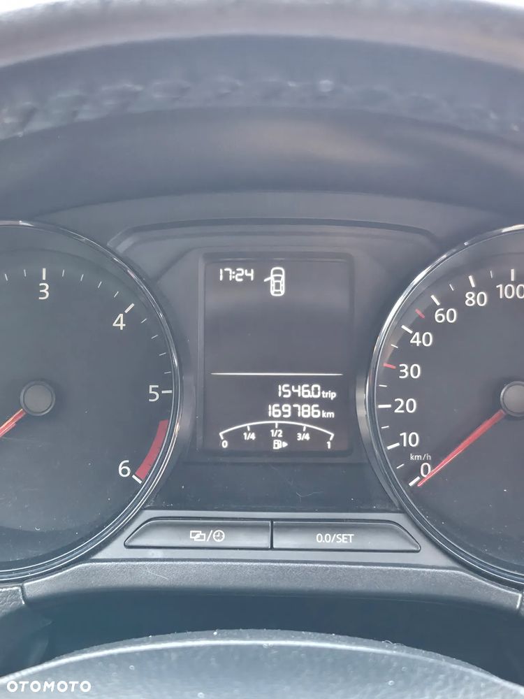 Volkswagen Polo 1.4 TDI (Blue Motion Technology) Comfortline - 11