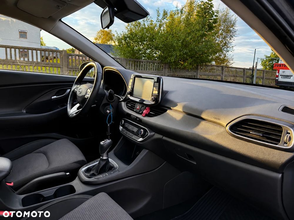 Hyundai i30 1.6 D Comfort - 8