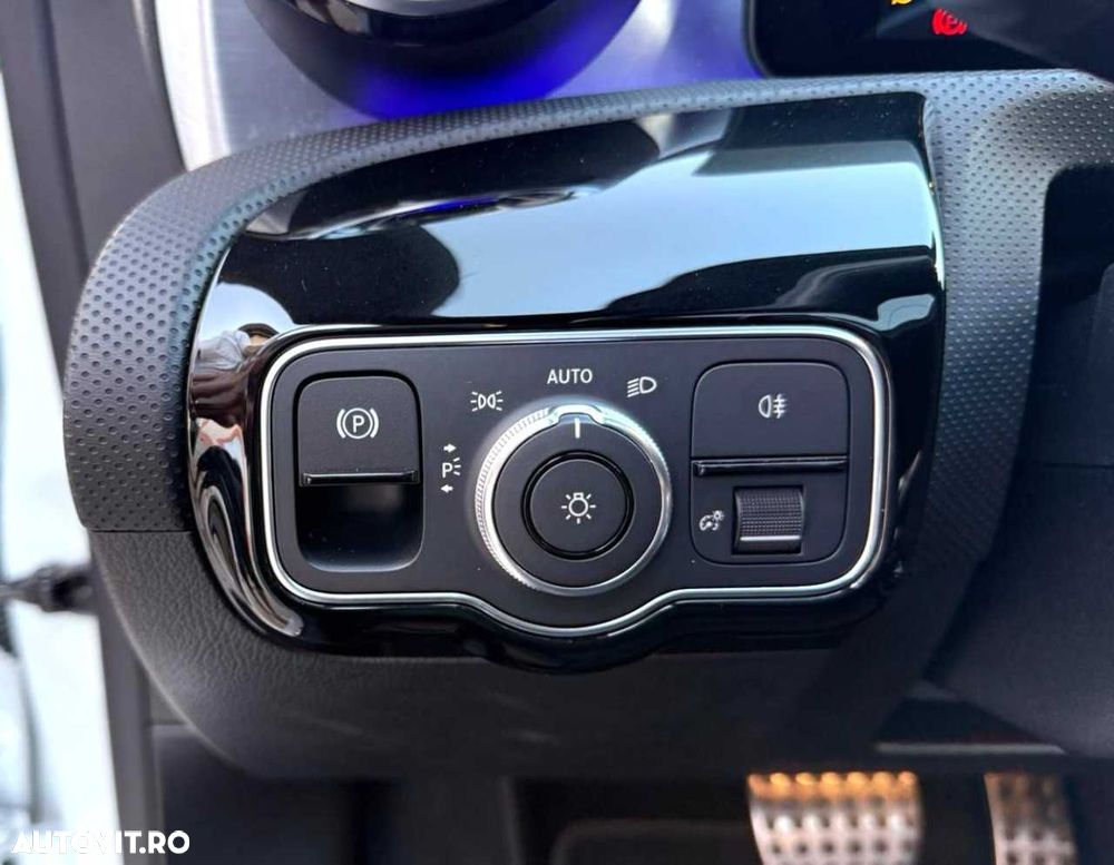 Mercedes-Benz CLA 180 - 22