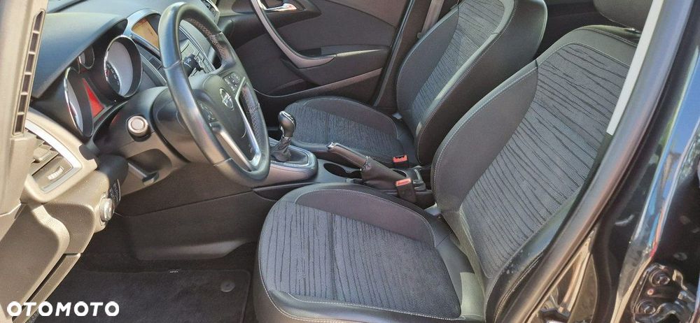 Opel Astra - 35