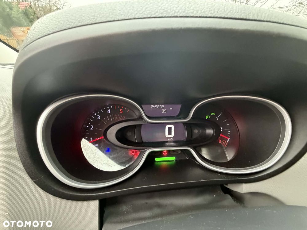 Renault Trafic - 13