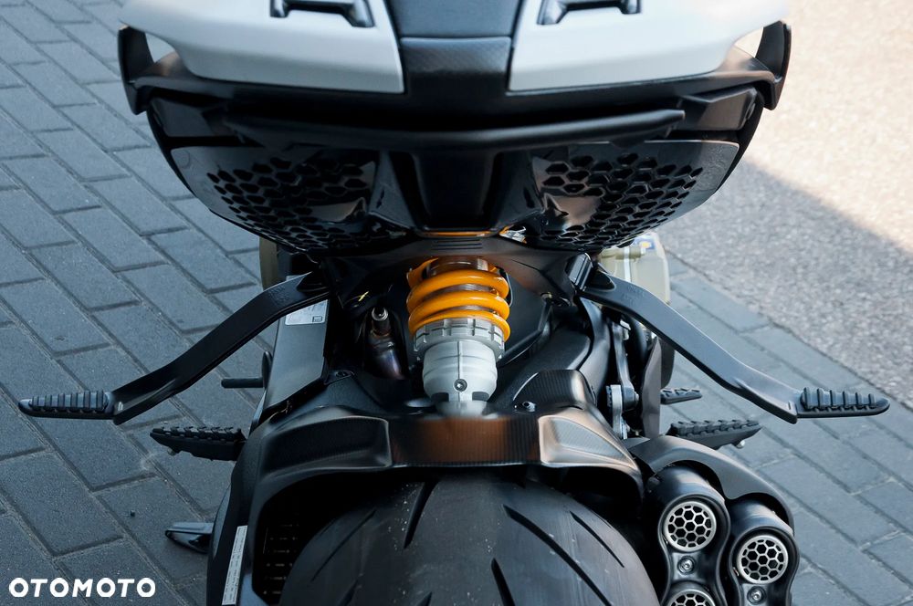 Ducati Diavel - 27