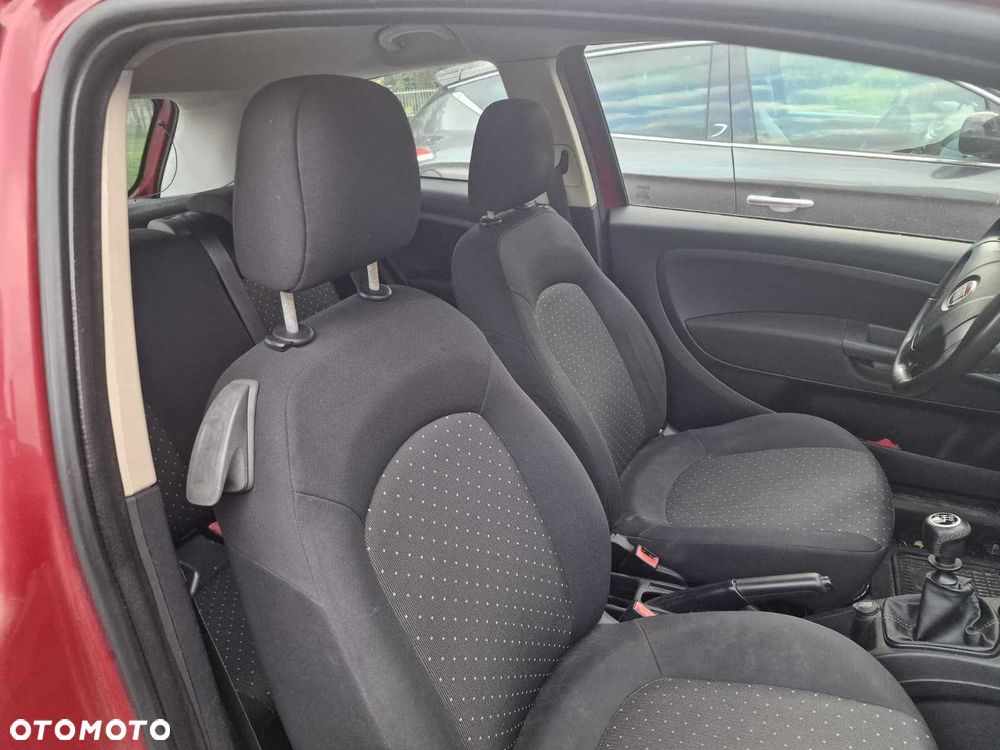 Fiat Grande Punto - 5