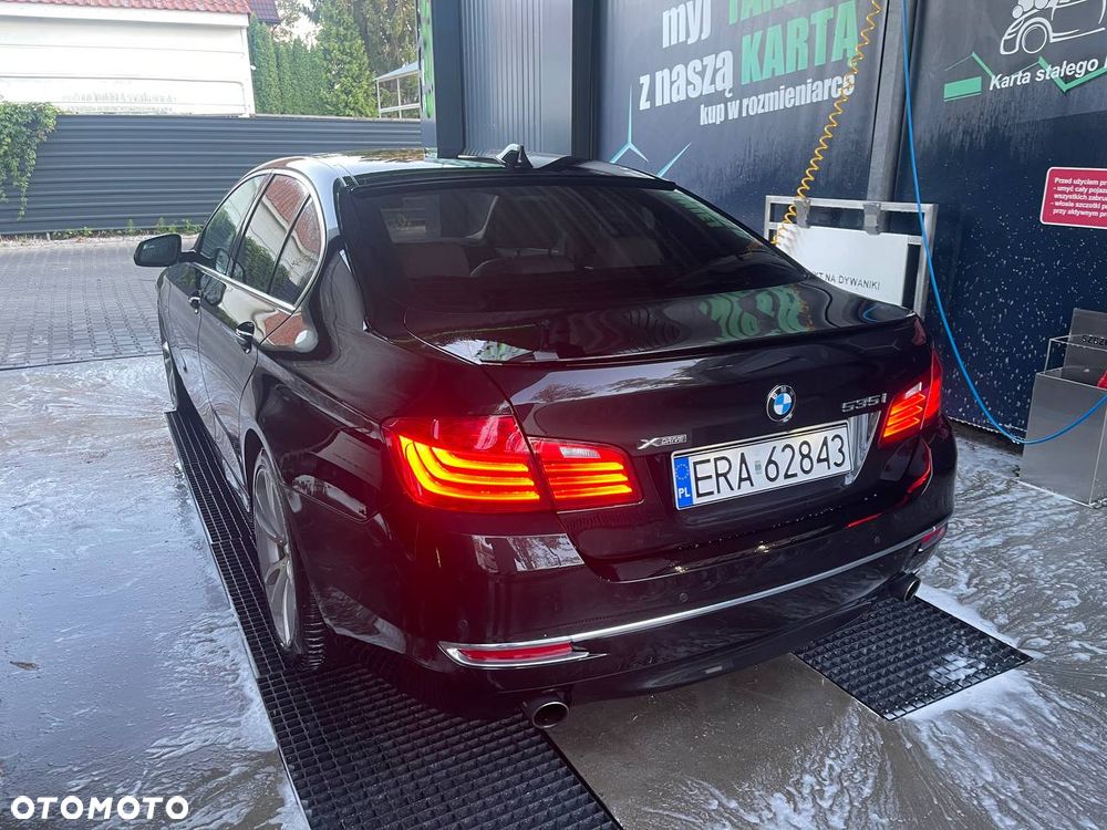 BMW Seria 5 535i xDrive Luxury Line - 4