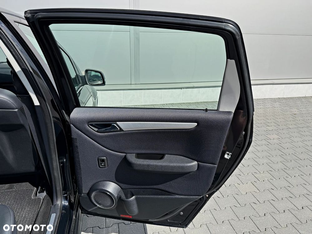 Mercedes-Benz Klasa B 180 CDI - 26