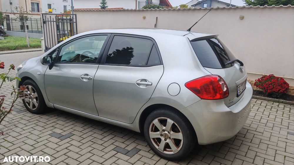 Toyota Auris 1.4 D-4D Luna - 8