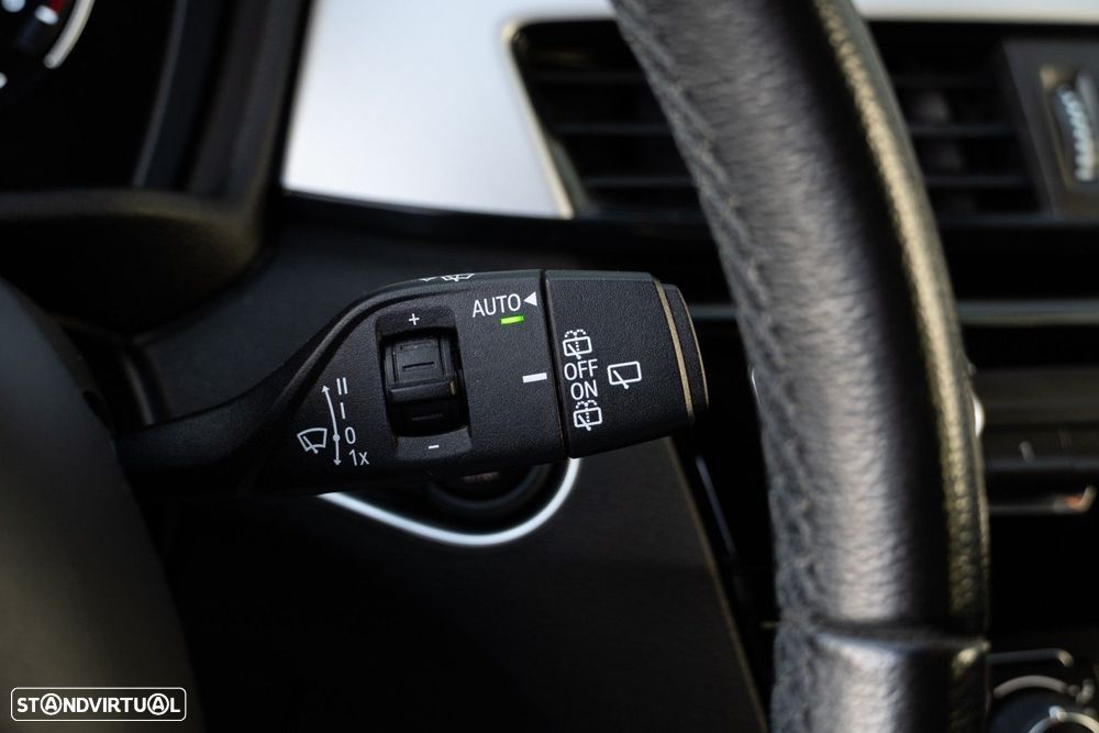 BMW X1 18 d sDrive Auto - 38