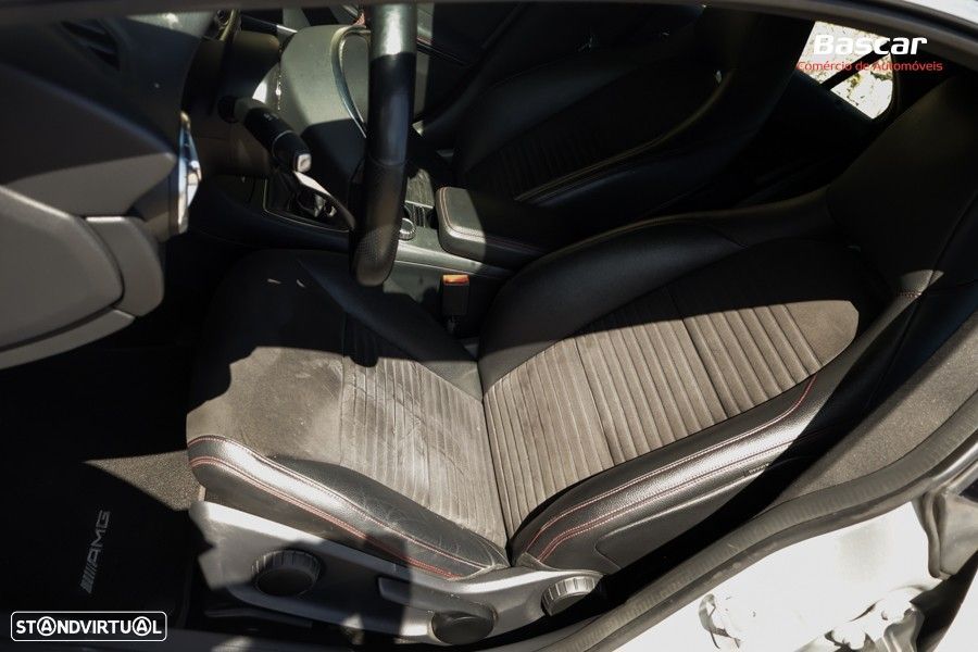 Mercedes-Benz CLA 200 d AMG Line - 14