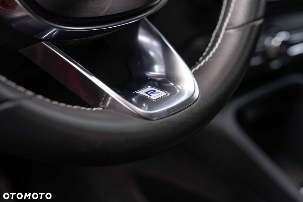 Volvo XC 40 T5 Twin Engine DKG R-Design - 20