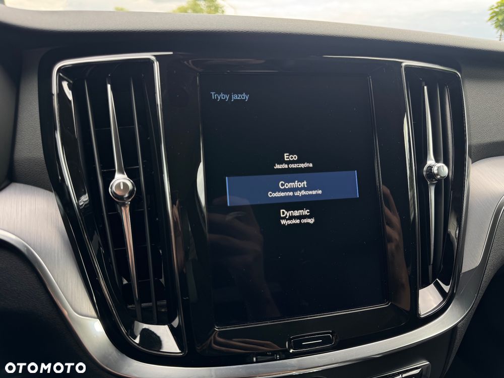 Volvo V60 D3 Geartronic Momentum Pro - 22