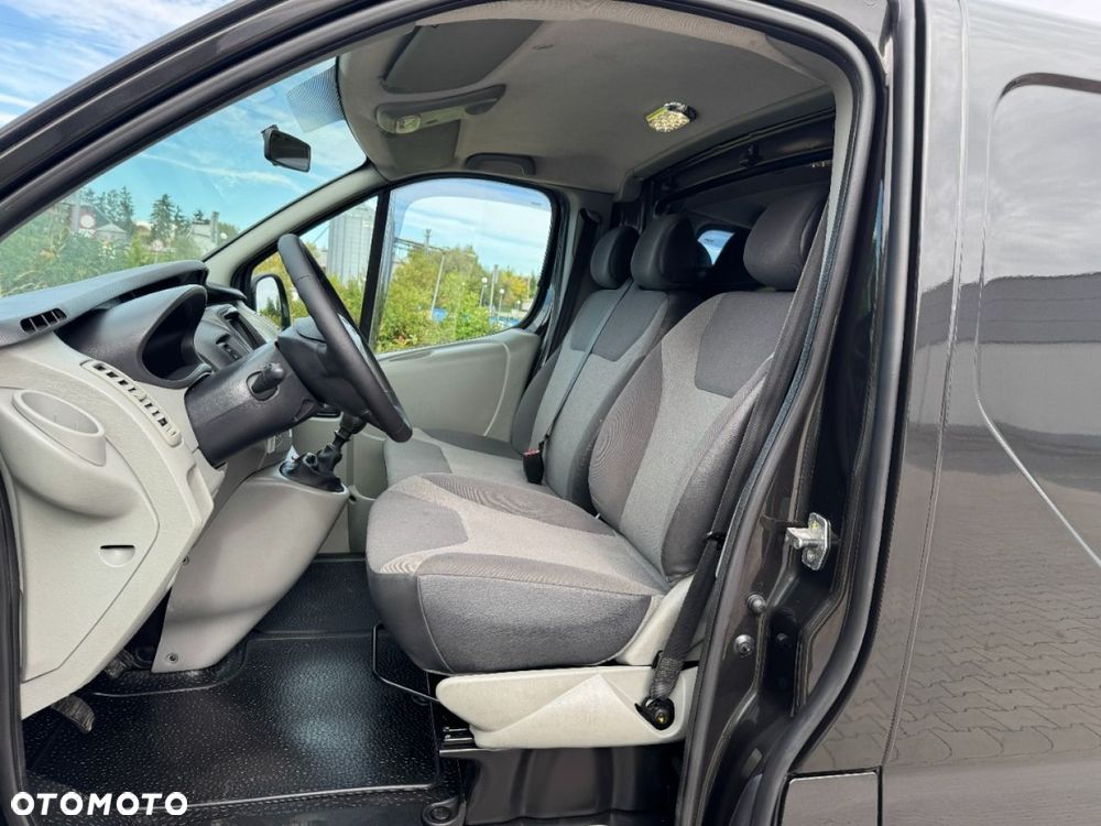 Renault Trafic - 32