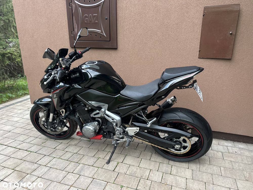 Kawasaki Z 900 - 26