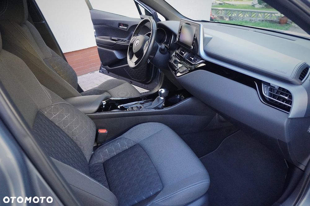 Toyota C-HR 2.0 Hybrid Selection - 2