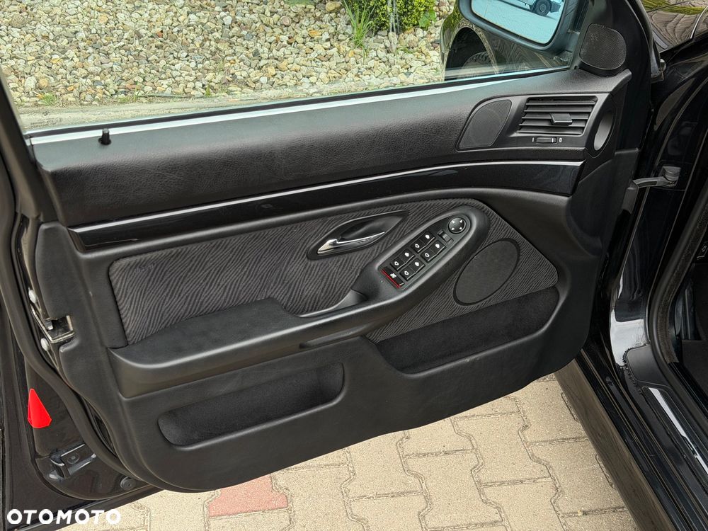 BMW Seria 5 520i - 17