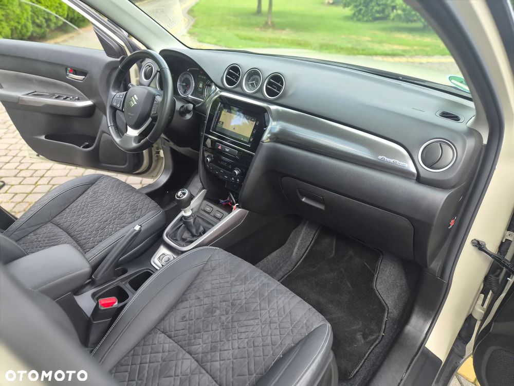 Suzuki Vitara 1.4 Boosterjet Hybrid Allgrip Comfort - 22