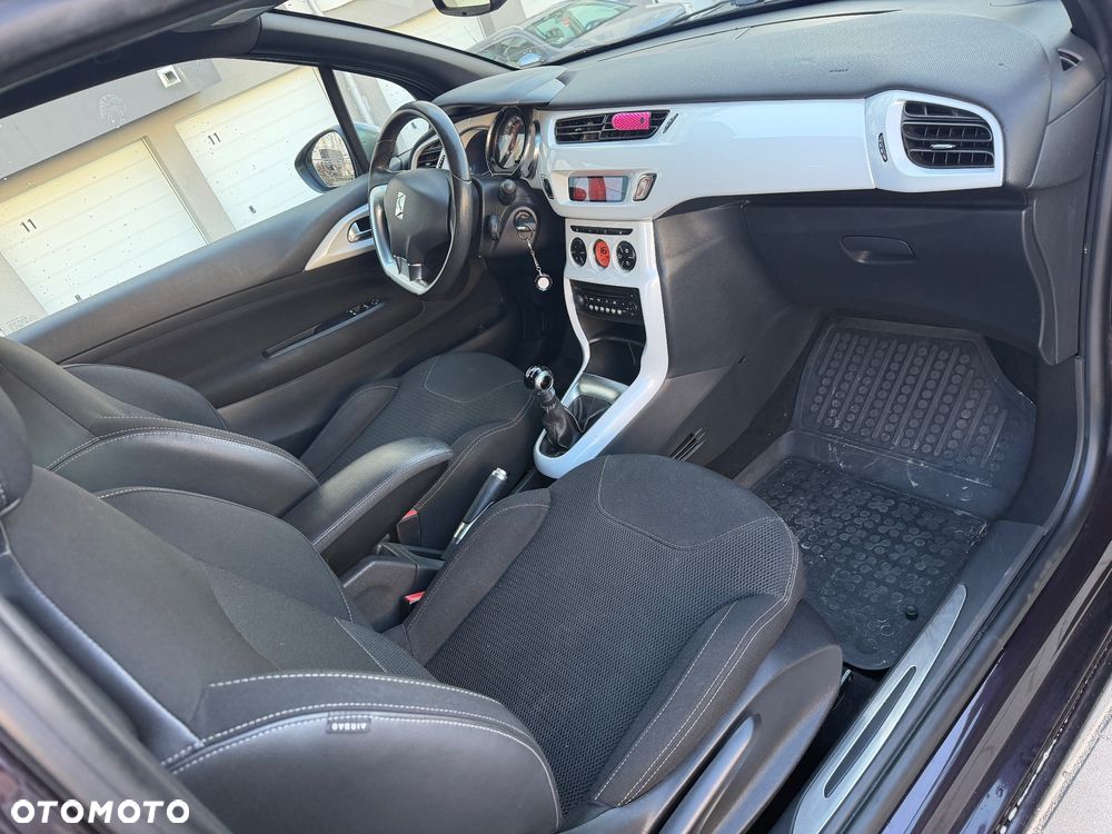 Citroën DS3 VTi 120 SoChic - 4