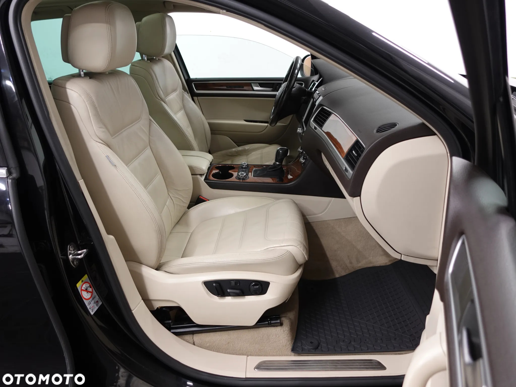 Volkswagen Touareg 4.2 V8 TDI DPF Automatik Exclusive - 26