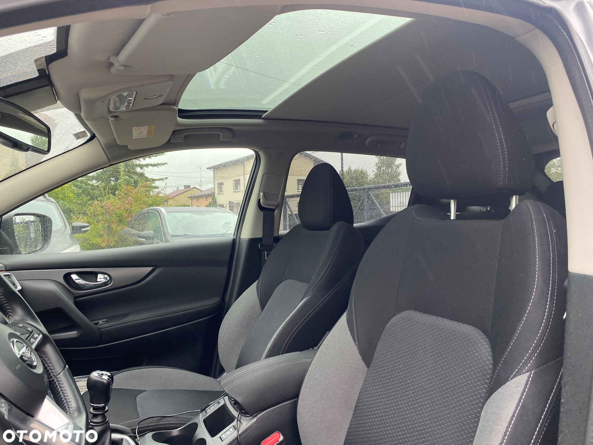 Nissan Qashqai 1.6 DIG-T N-Connecta - 24
