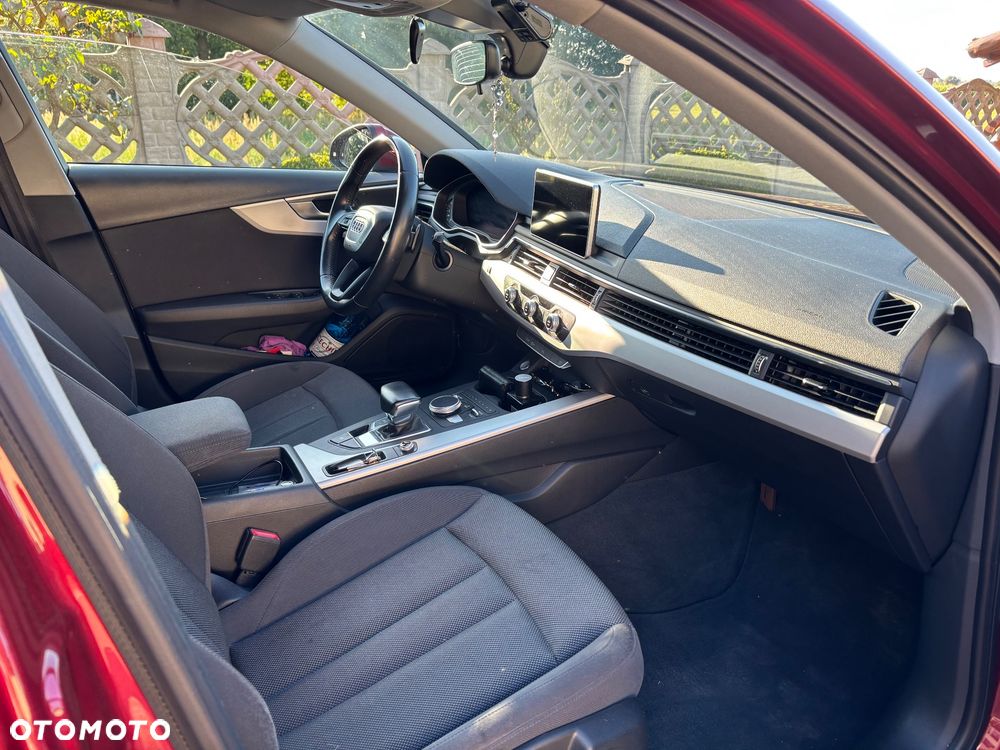 Audi A4 Avant 2.0 TDI ultra S tronic - 14