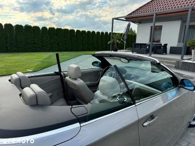 BMW Seria 1 120d Cabrio - 9