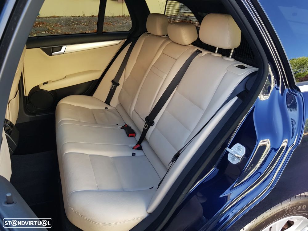 Mercedes-Benz C 220 - 33