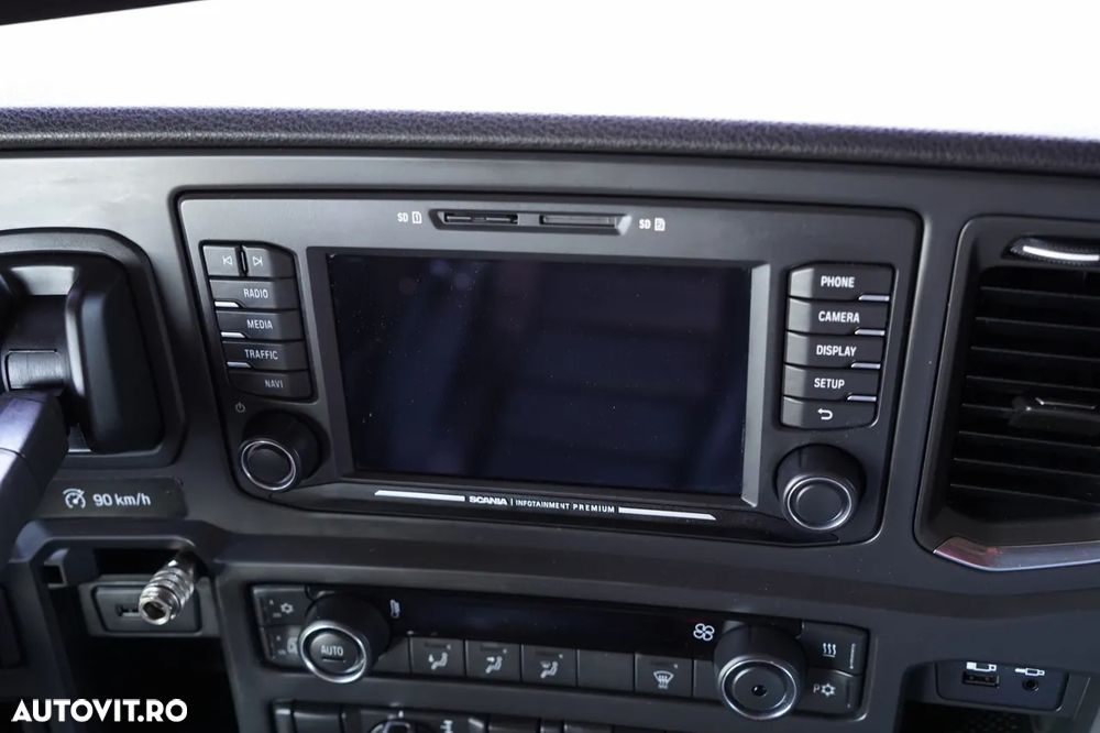 Scania S 520 / V8 / RETARDER / I-PARK COOL / COMPLET AIRMATIC / PIELE / - 33