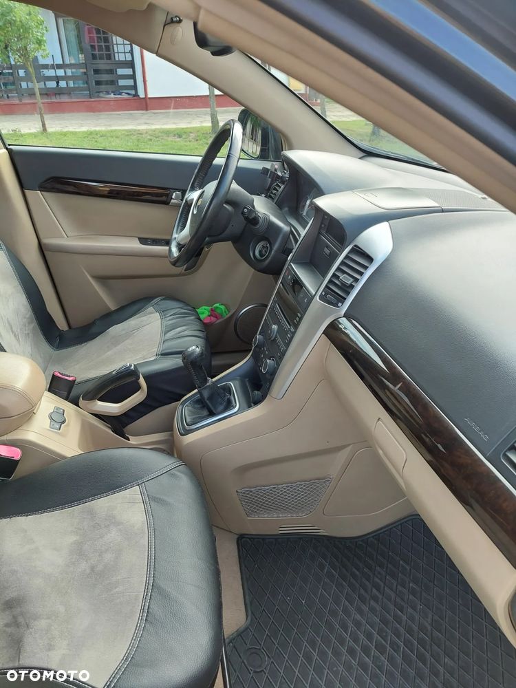 Chevrolet Captiva 2.0 d LT medium - 12