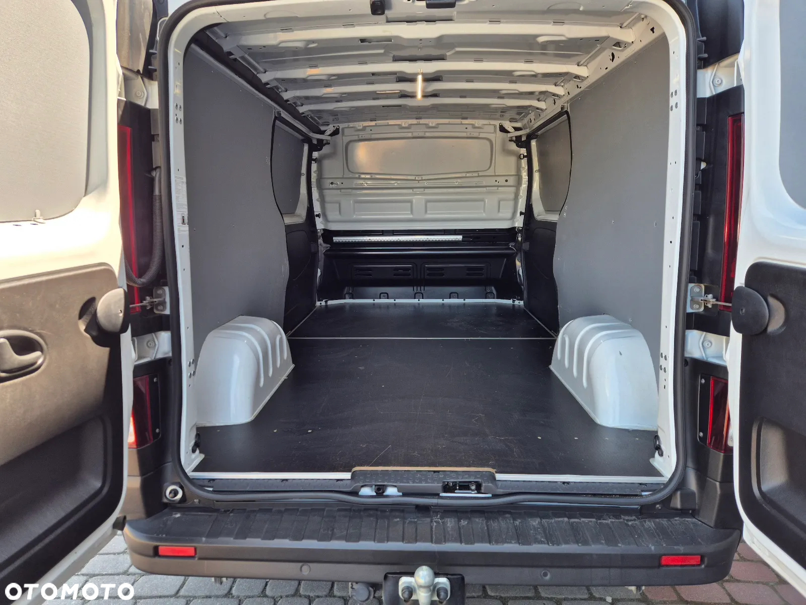 Renault Trafic - 18