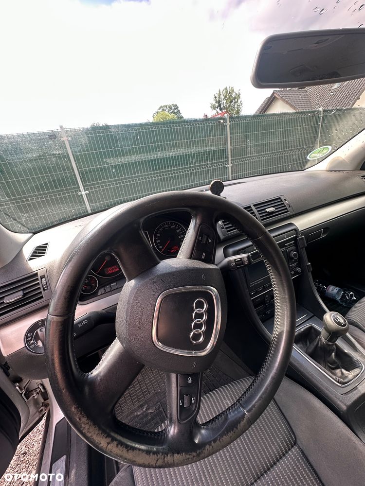 Audi A4 Avant 2.0 TDI DPF - 13